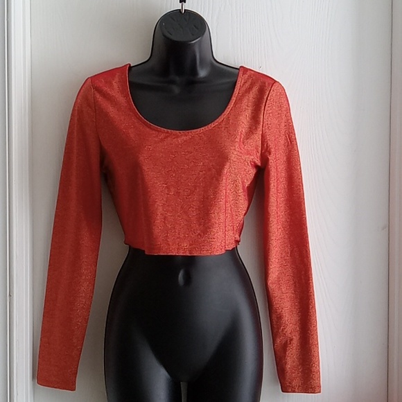 Derek Heart | Orange Red Metallic Crop Top - Picture 2 of 8